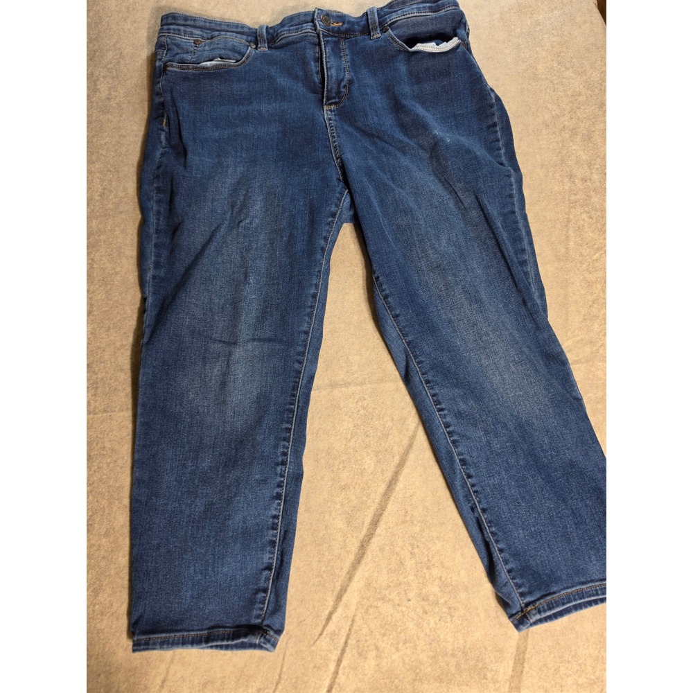 Talbots Simply Flattering Collection Medium Wash Straight Leg Jeans Blue Womens‎